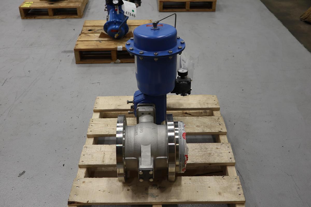 Unused Neles Jamesbury RE13CA06CJJST 6" Air Operated Vee Ball Valve #47647
