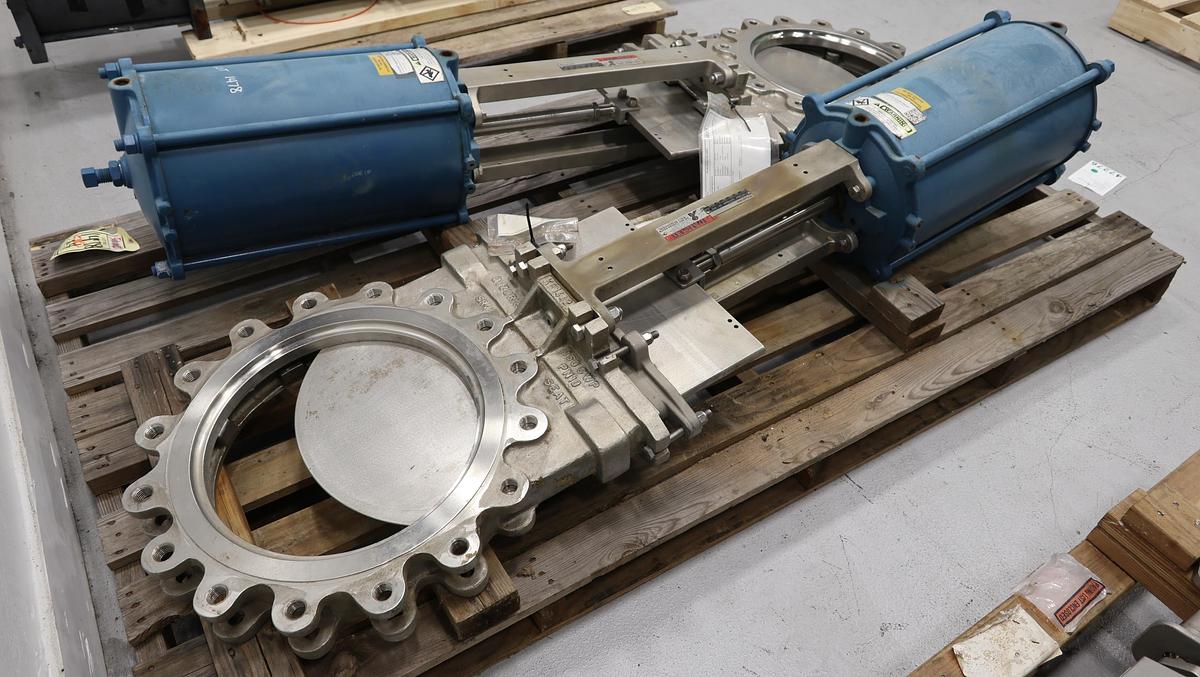 Unused Dezurik 16" Air Operated Knife Gate Valve #47276