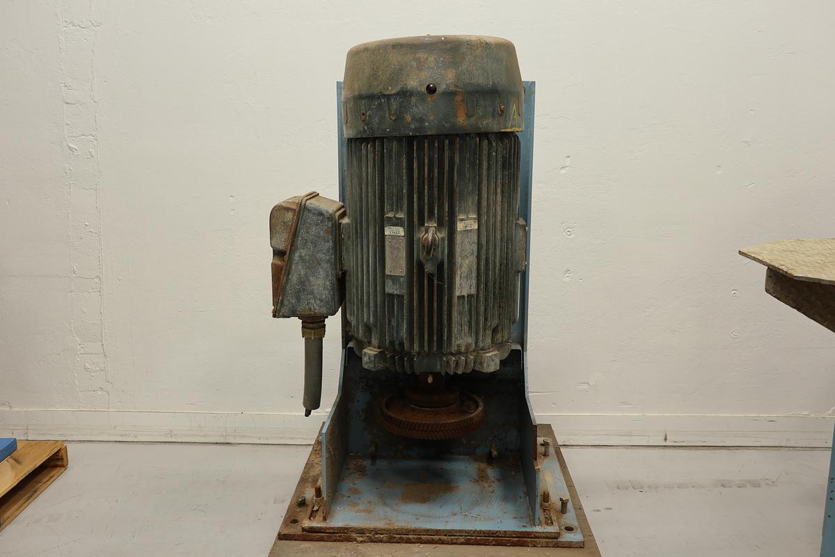 Used Black Clawson UV400 Pressure Screen #46727