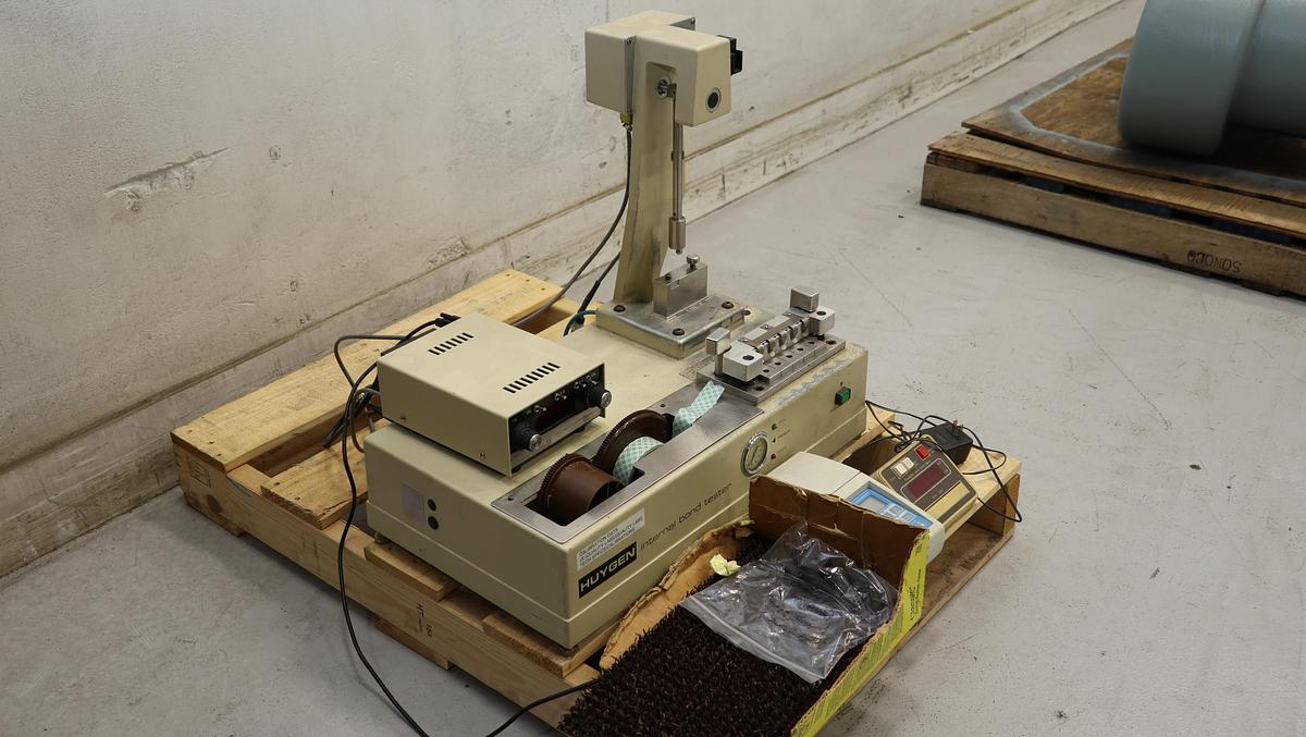 Used Huygen CO. 1314-AV3 Internal Bond Tester #46658