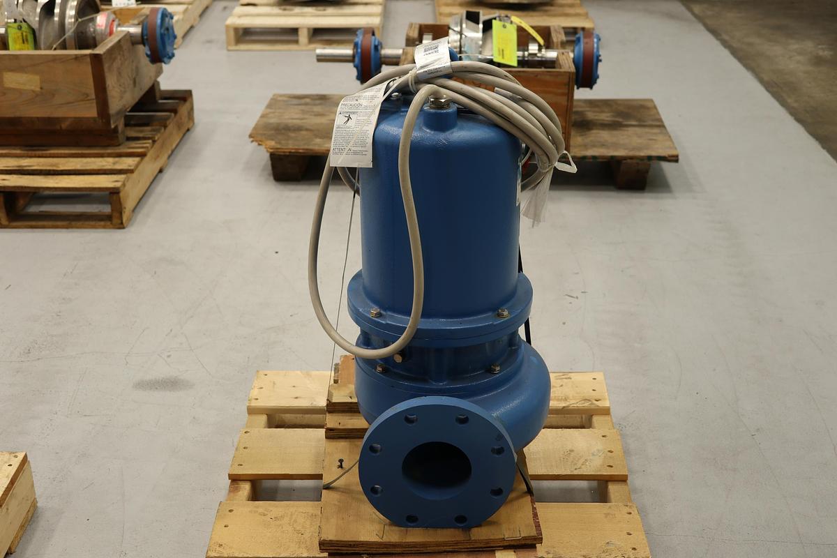 Used Goulds Water Technology WS5034D4 4x4 Submersible Pump #47408