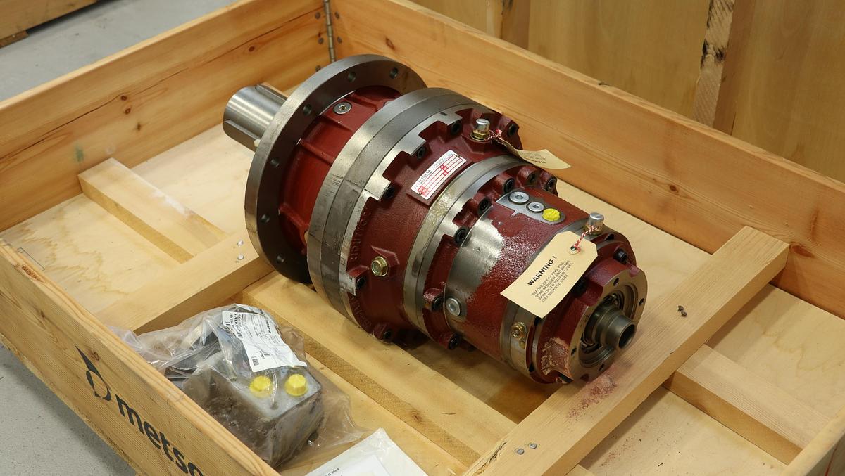 Unused Metso/Reggiana Riduttori RR 1010D MC Hydraulic Motor #47049