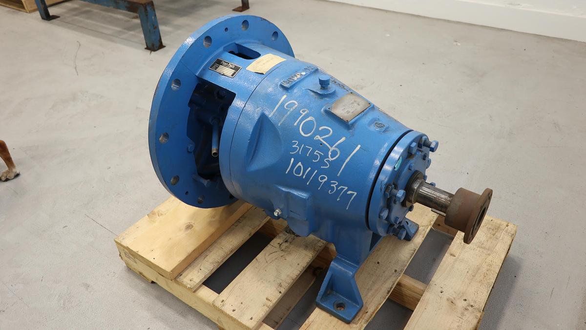 Used Goulds 3175 S Power End With 18" Iron Stuffing Box #46924