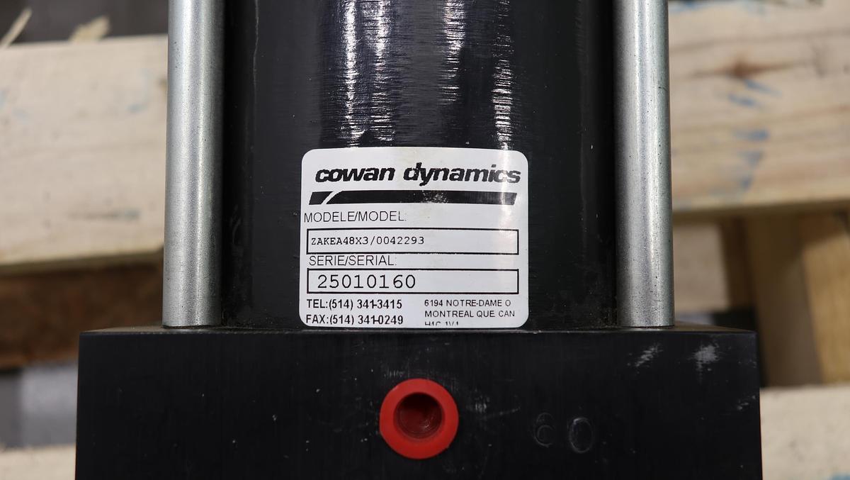 Unused North Port Valve 4" V-Port Hand Operated Knife Gate Valve #47281