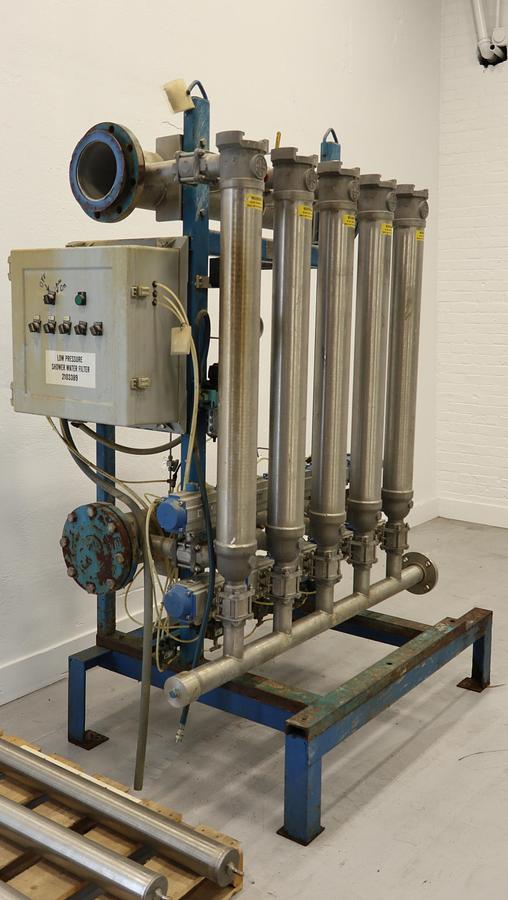 Used Kadant AES 5700S5A2 4-Bank Canister Filter #46923