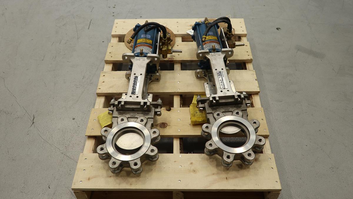 Unused Dezurik 4" Air Operated Knife Gate Valve #47170