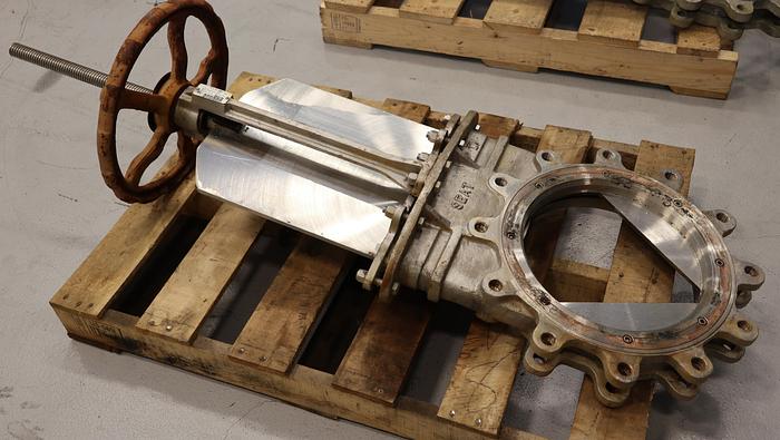 Used Flow Control Components 12" Hand Operated V-Port Knife Gate Valve #46435