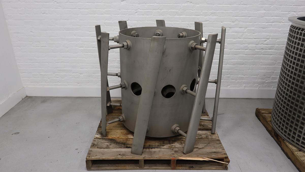 Used Black Clawson UV600 Pressure Screen 8-Foil Rotor #47231