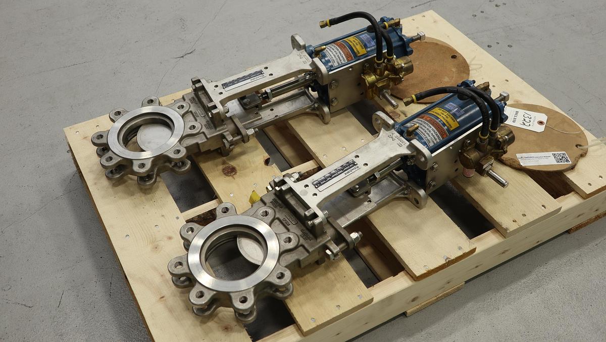 Unused Dezurik 4" Air Operated Knife Gate Valve #47170