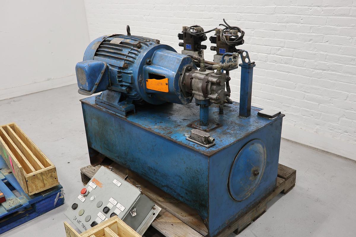 Used Brinkley 108" Wide x 65" Diameter Roll Splitter #47628