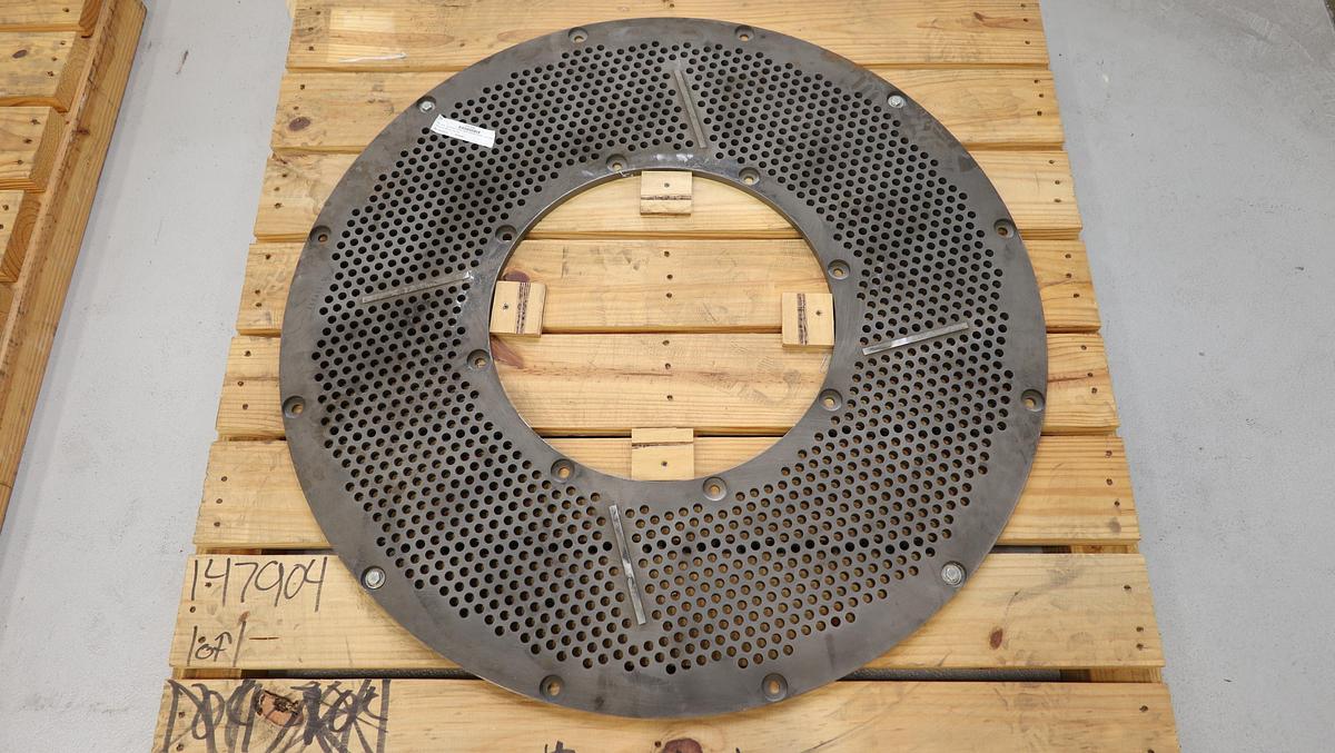 Used Black Clawson HP42-3000 Hydrapurge Extraction Plate #46563