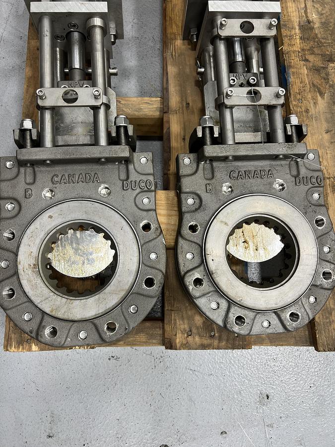 Unused NPV 4" Duco Air Operated Knife Gate Valve #47185