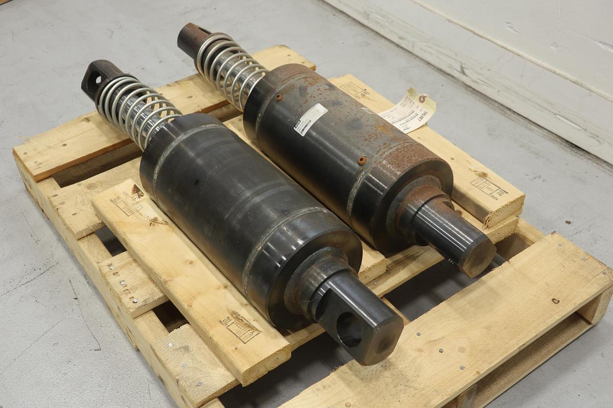 Used Valmet APL3045466 Shock Absorbers #47545