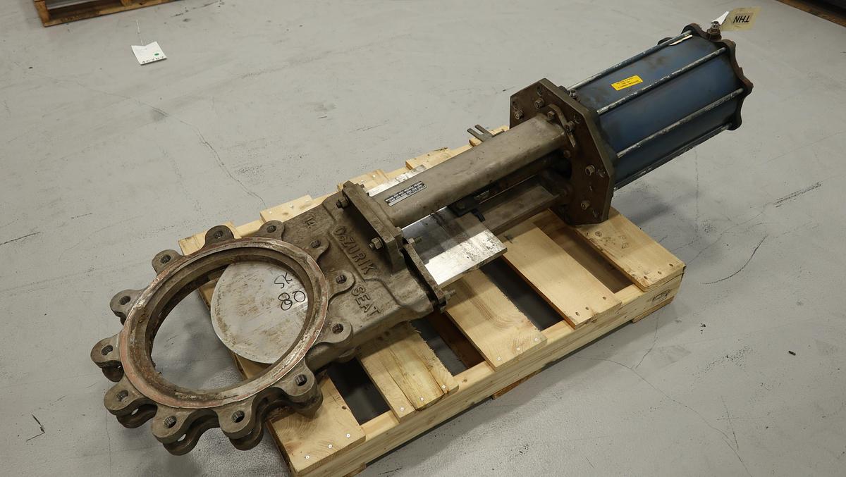 Used Dezurik 14" Air Operated Knife Gate Valve #46705