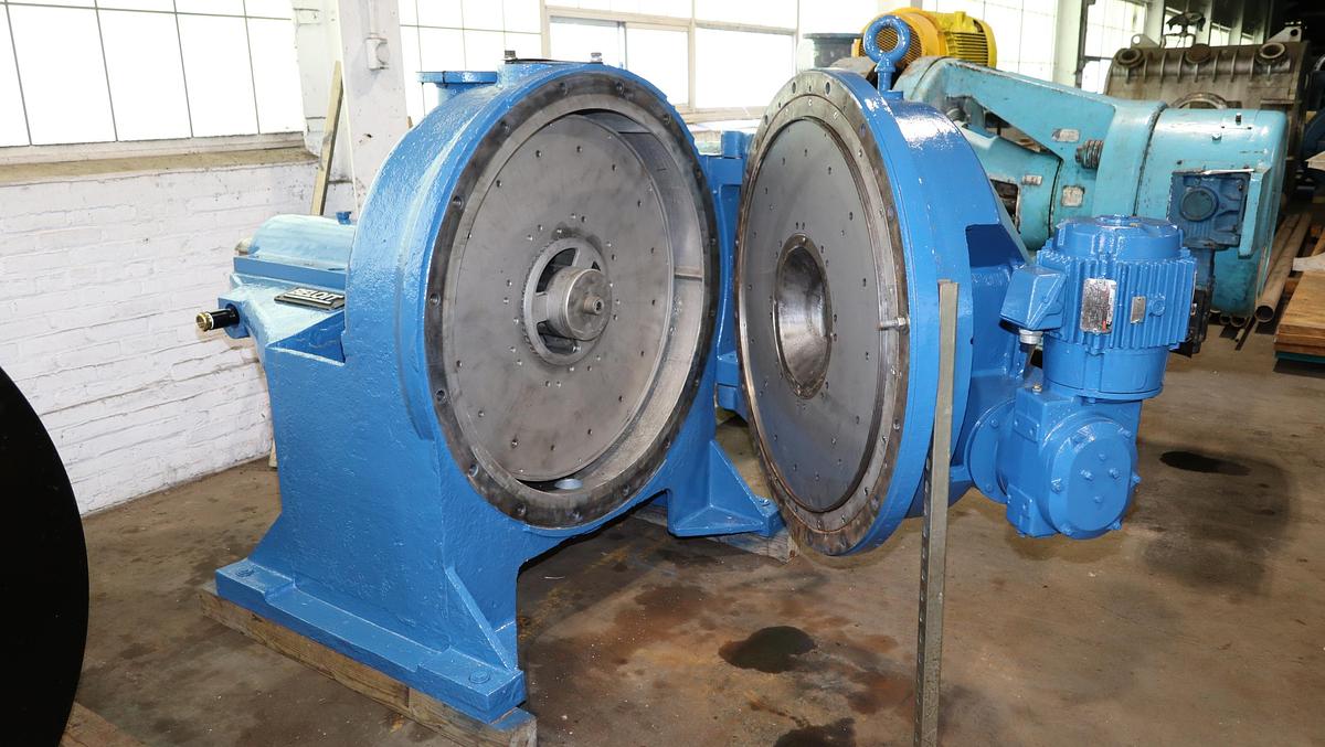 Refurbished Beloit DD4600 34/38" Disc Refiner #46477