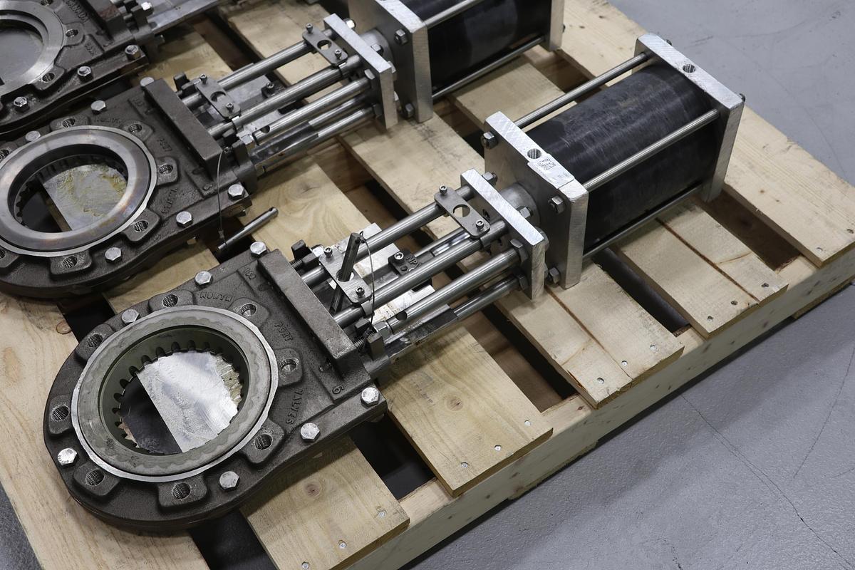 Unused North Port Valve 6" Air Operated Knife Gate Valve #47312