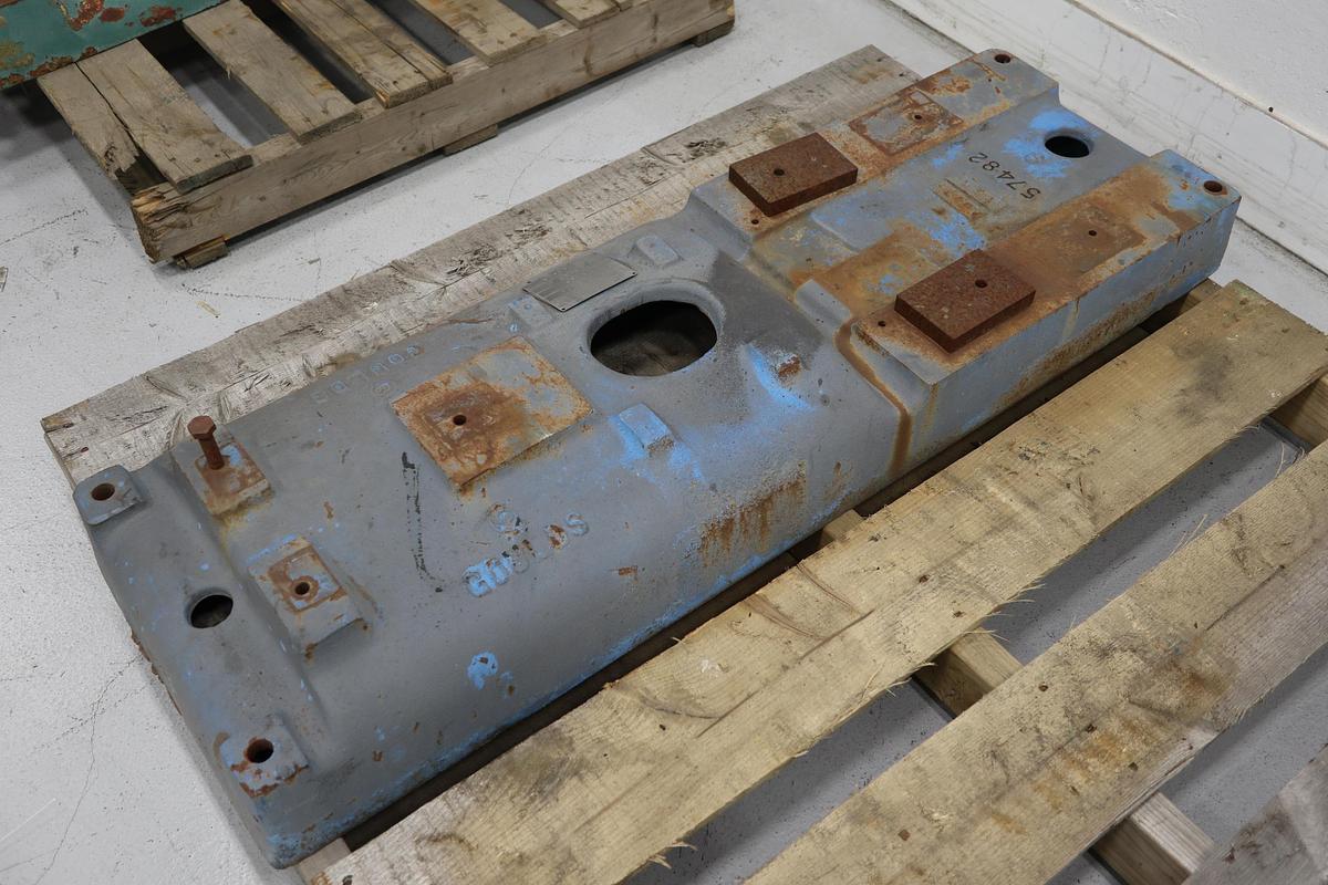 Used Goulds 3196 ST/STX Cambered Top Pump Base #47735