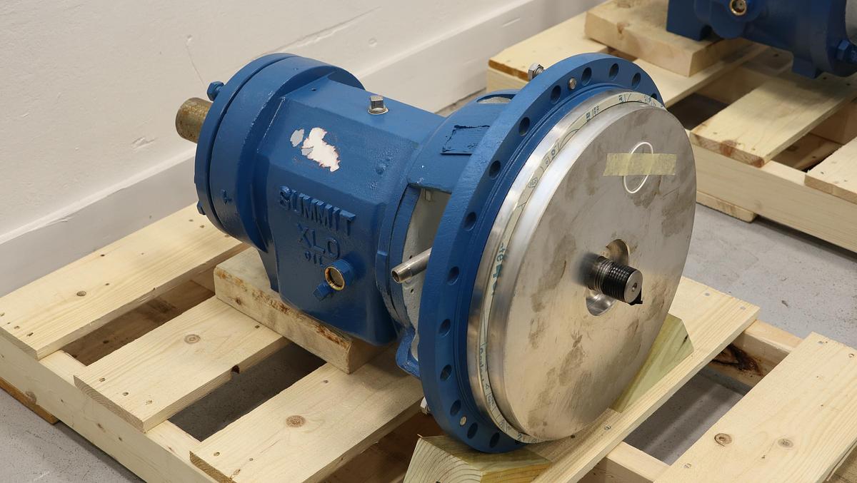 Unused Summit 3196 XLO 15" Pump Power End #47099