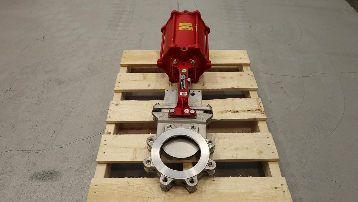 Unused Bray 6" Air Operated Knife Gate Valve #47181