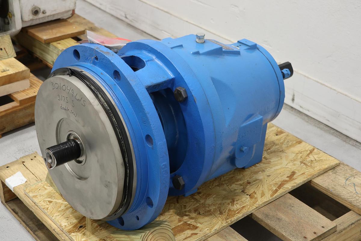 Unused Goulds 3175 S i-Frame Pump Power End With 14" Stuffing Box #47640