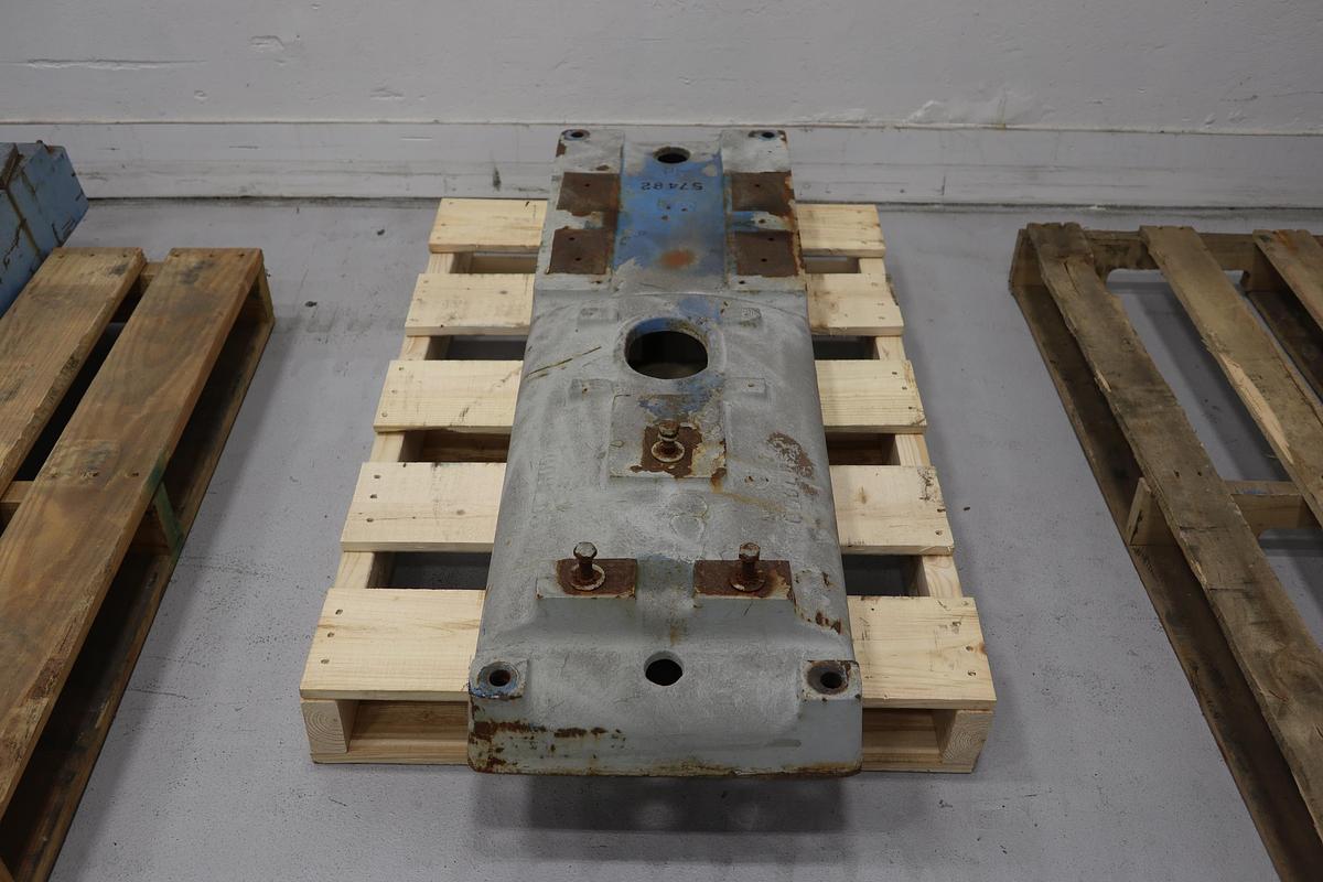 Used Goulds 3196 ST/STX Cambered Top Pump Base #47736