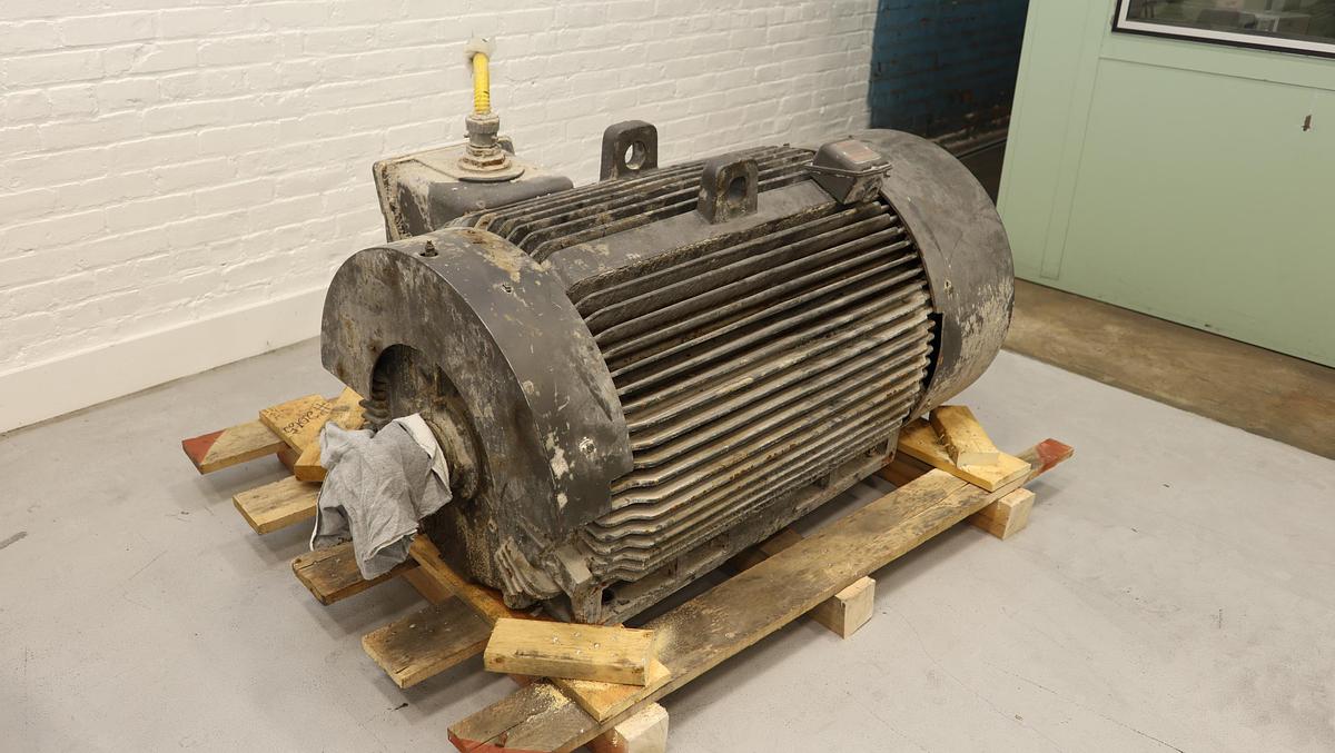 Used Toshiba NCZ3DK200L1S098 200 HP A/C Motor #46982