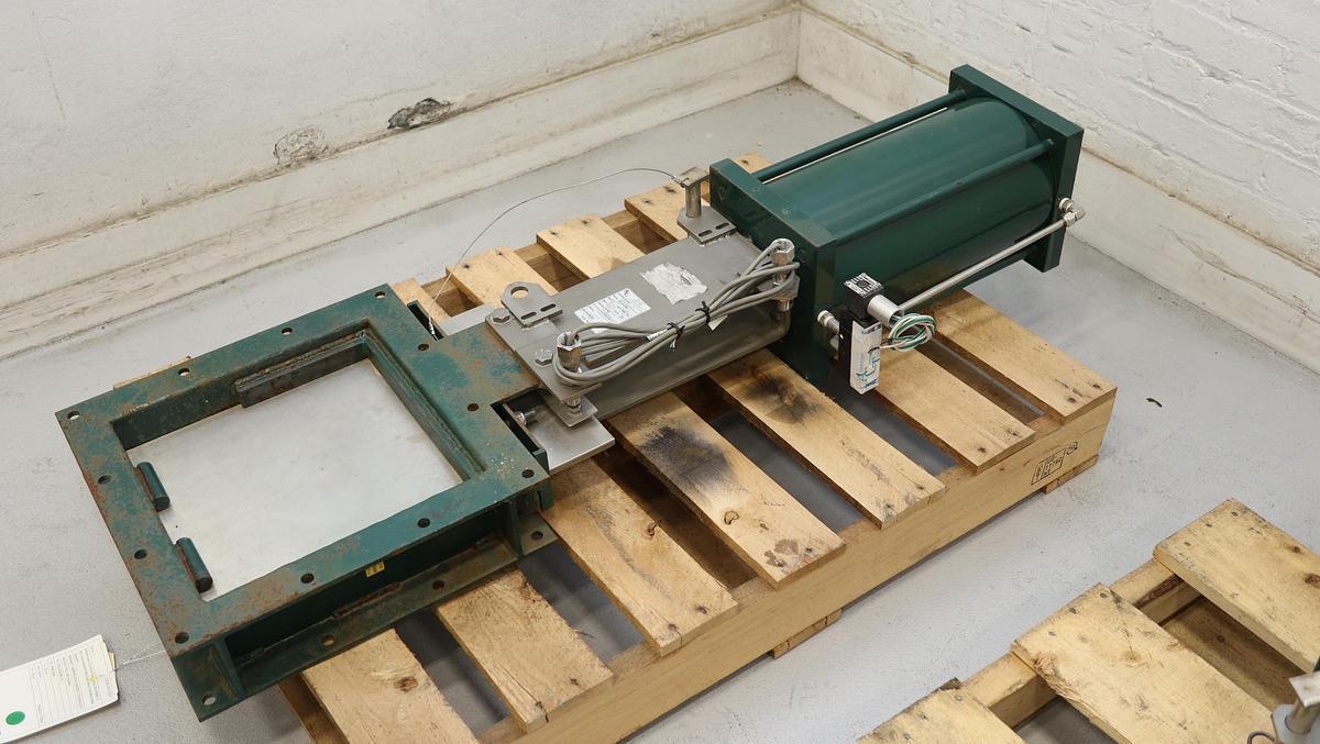 Used American Control Technology 90-2434M 12" Air Operated Knife Gate Valve #46558