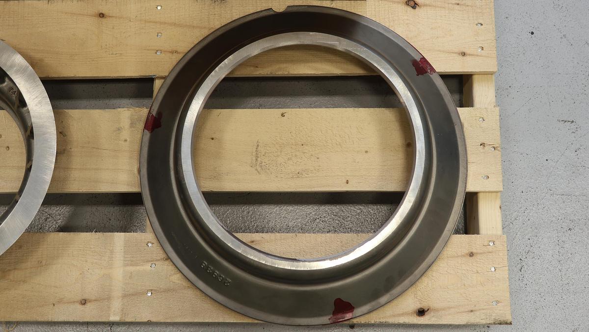 Unused Black Clawson Model 200 Hydraflaker 16/17" Diameter Outer & Inner Tackle #46983