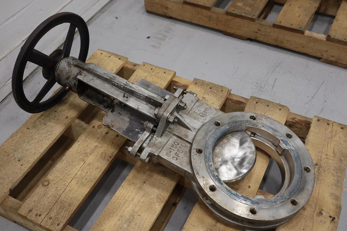 Used FNW 8" Hand Operated Knife Gate Valve #47724