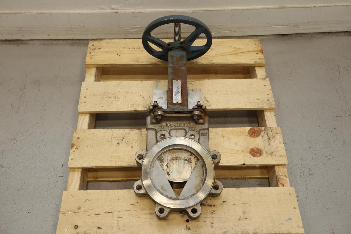 Used Dezurik KGLV 6" Hand Operated V-Port Knife Gate Valve #47430