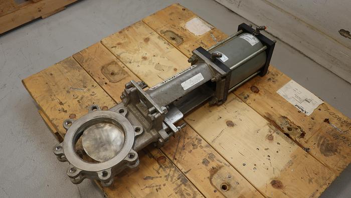 Used Fabri-Valve 6” Air Operated Knife Gate Valve #45101