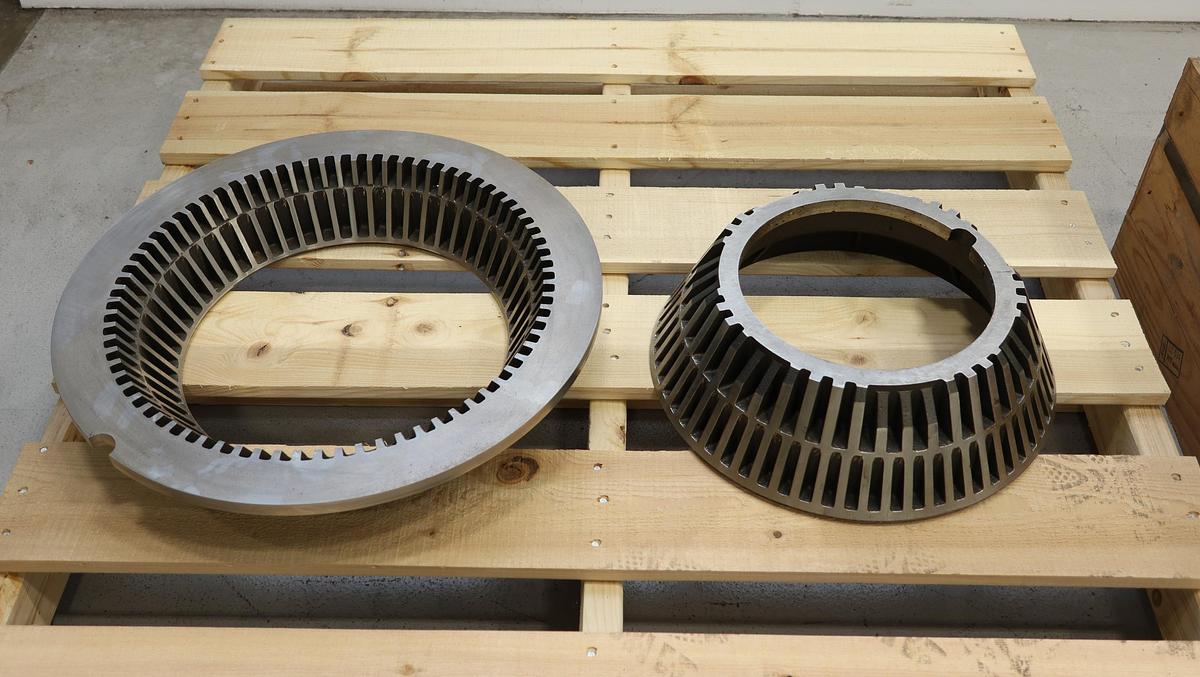 Unused Black Clawson Model 200 Hydraflaker 16/17" Outer & Inner Tackle #46961