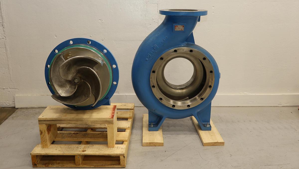 Used Goulds 3175 10x12x18 Pump, CF8M Casing #42775