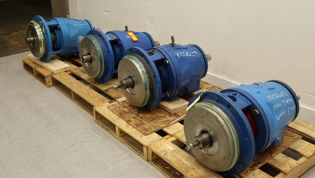 Used Goulds 3175 M Power End With 14" Stainless Steel Stuffing Box #46920