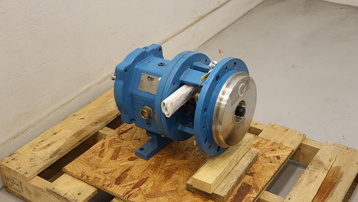 Used Summit 3196 8" Power End #44707