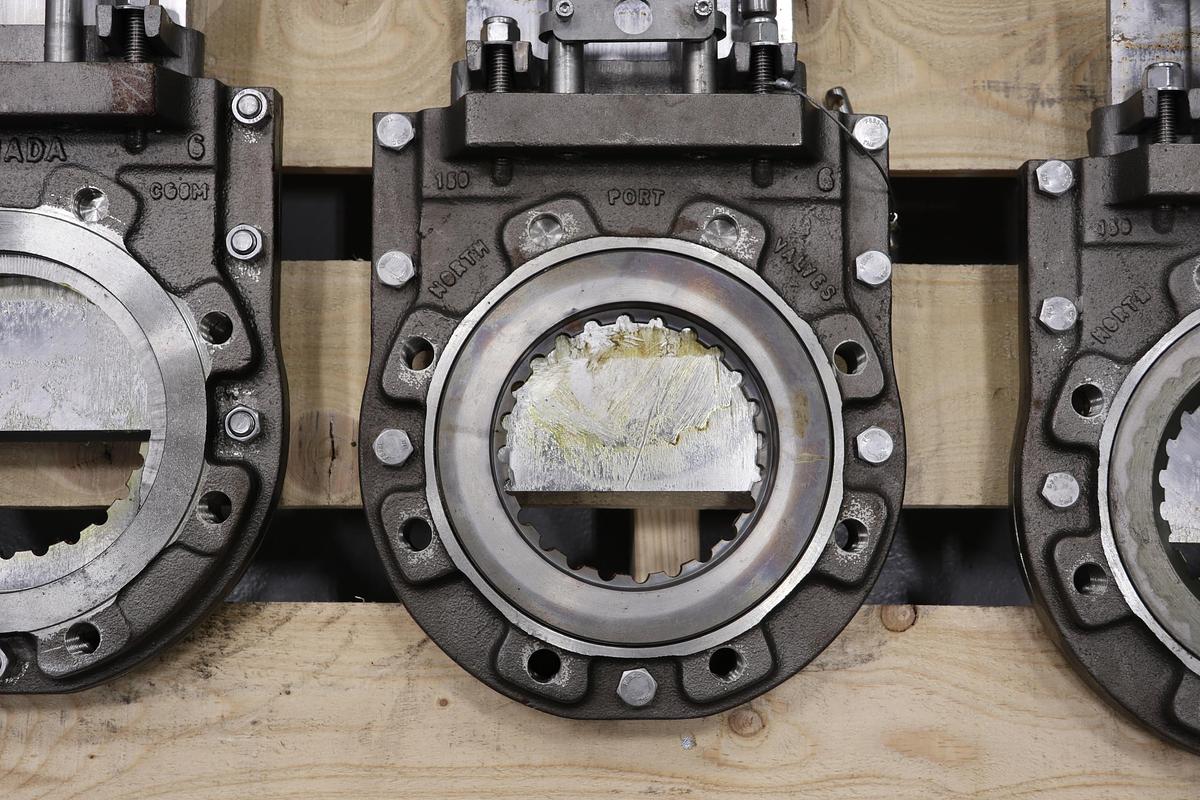 Unused North Port Valve 6" Air Operated Knife Gate Valve #47313