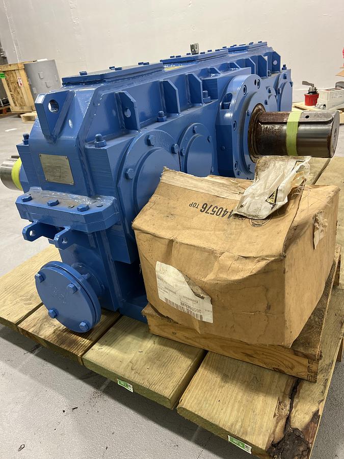 Unused Santasalo Flender SZMP 2600 Gear Drive #47251