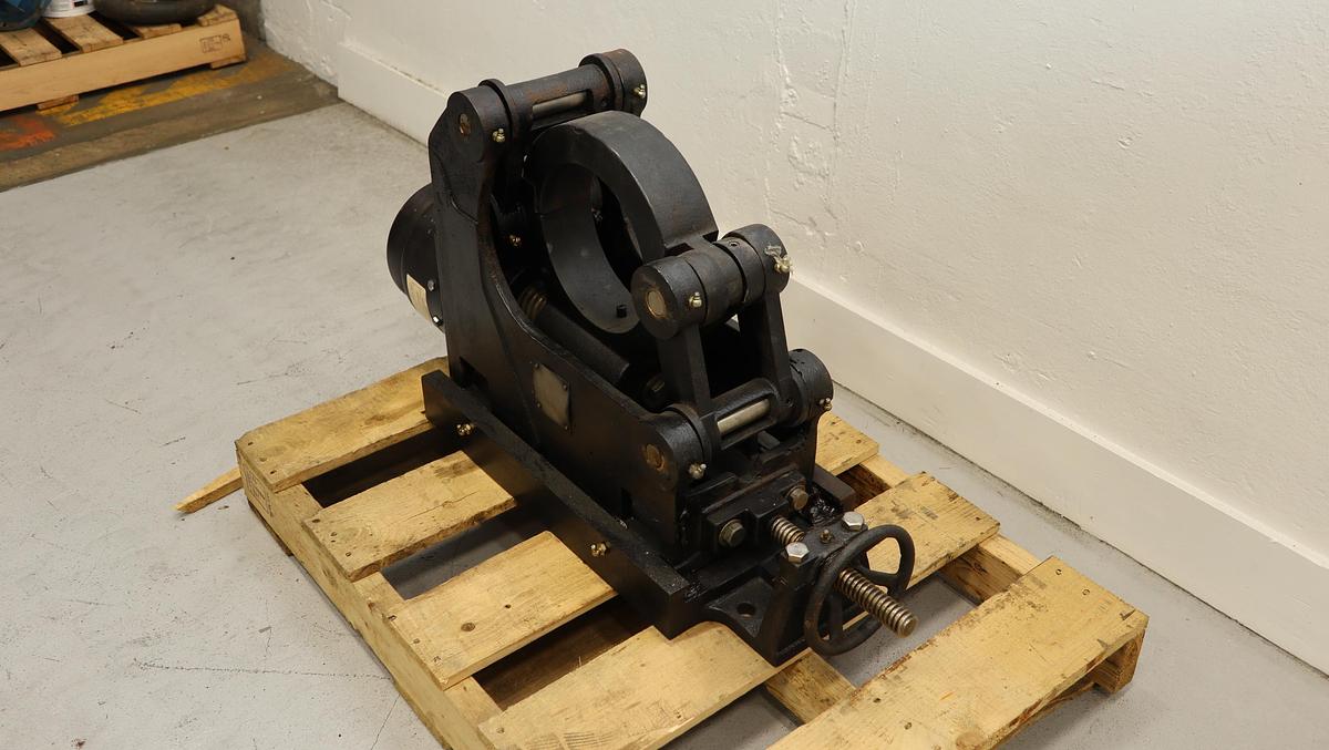 Unused Black Clawson 250CFF Felt Guide #46979