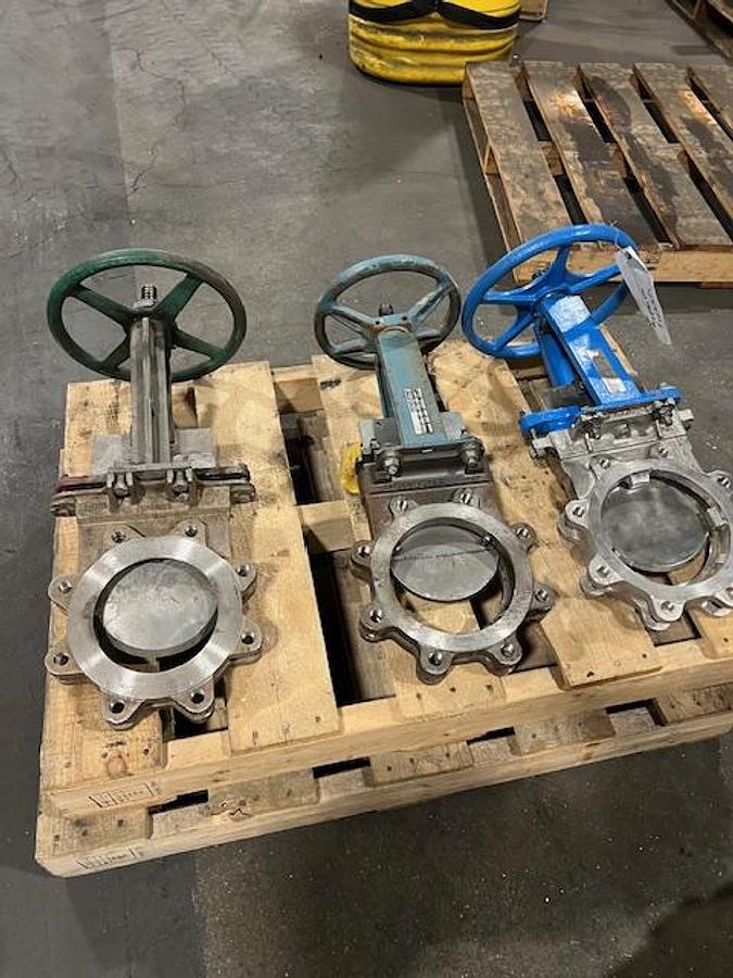 Used Flow Control 6" Hand Operated Knife Gate Valve #45938