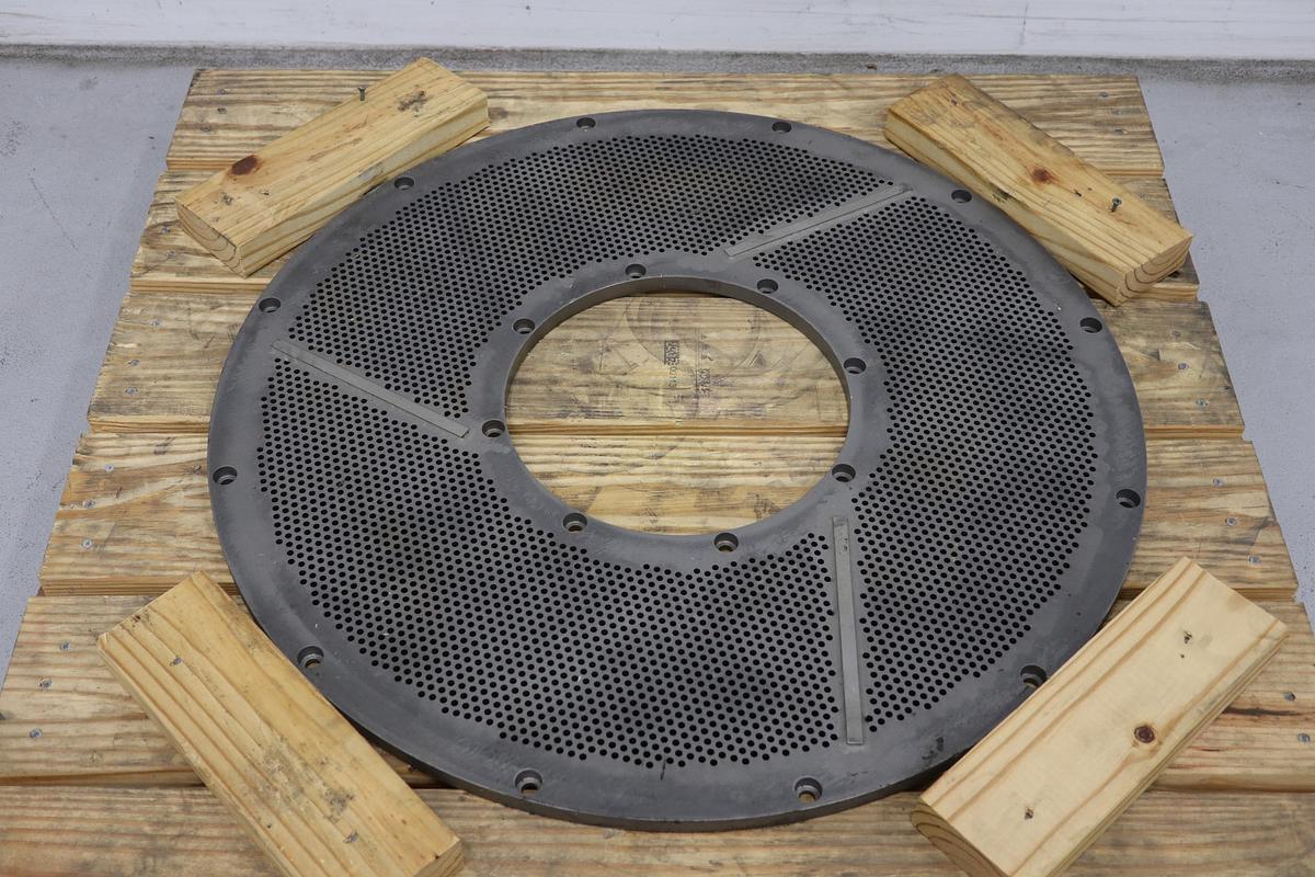 Unused Black Clawson 75-25 Float Purger Extraction Plate #47702