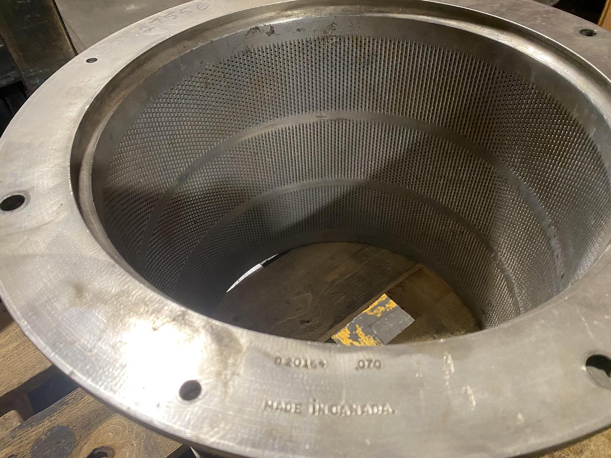 Used Fiberprep CH3 Stainless Steel Profiled Hole Basket#27556