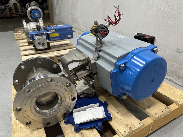 Used Velan Model C 6" Vee Ball Valve #46429