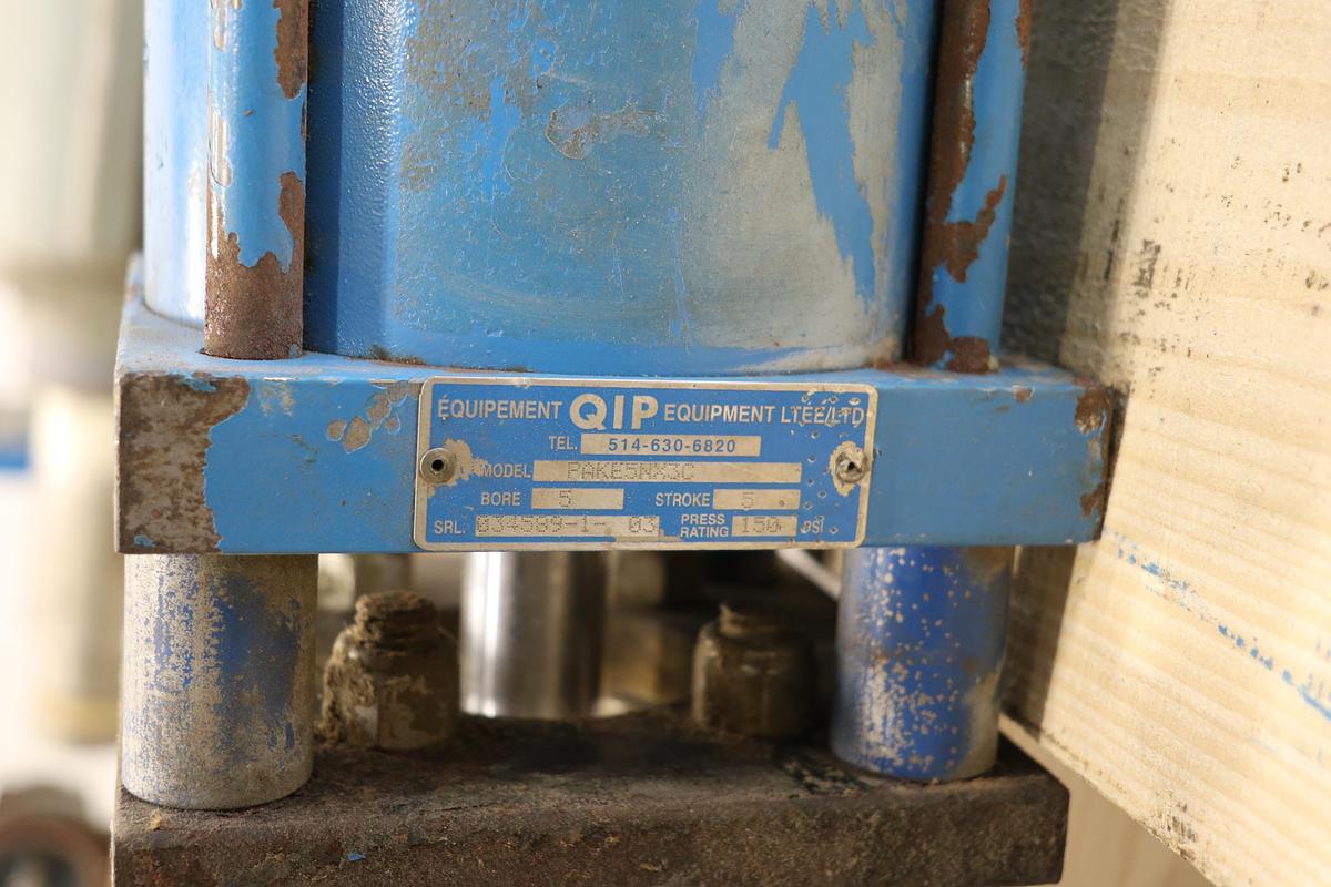 Unused North Port Valves 4" Air Operated Knife Gate Valve #47401