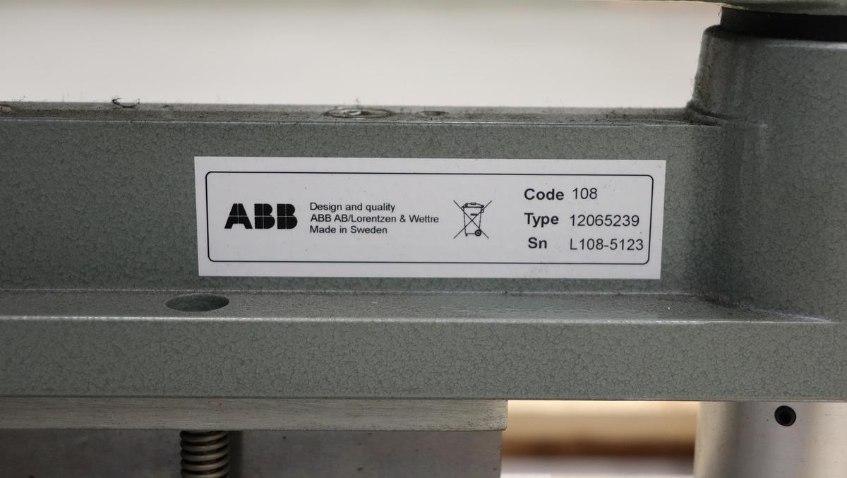 Used ABB/Lorentzen & Wettre 12065239 Sample Cutter #46644