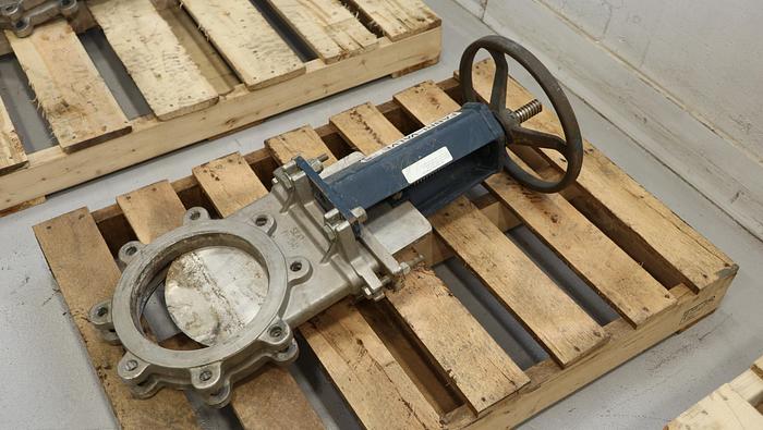 Used Fabri-Valve 8" Hand Operated Knife Gate Valve #45323
