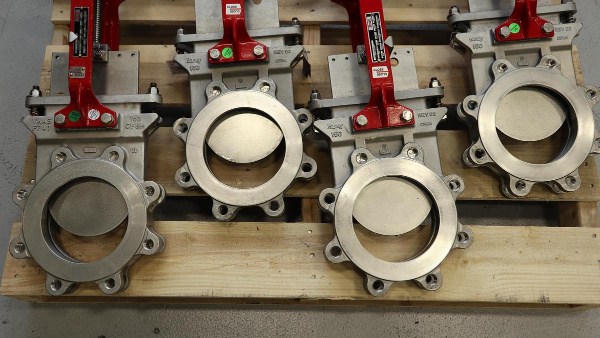 Unused Bray 6" Hand Operated Knife Gate Valve #47179