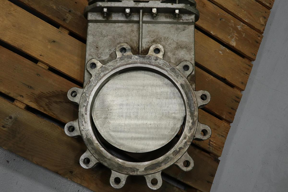 Used A-C Valve Inc. 77 A6N 12" Hand Operated Knife Gate Valve #47605