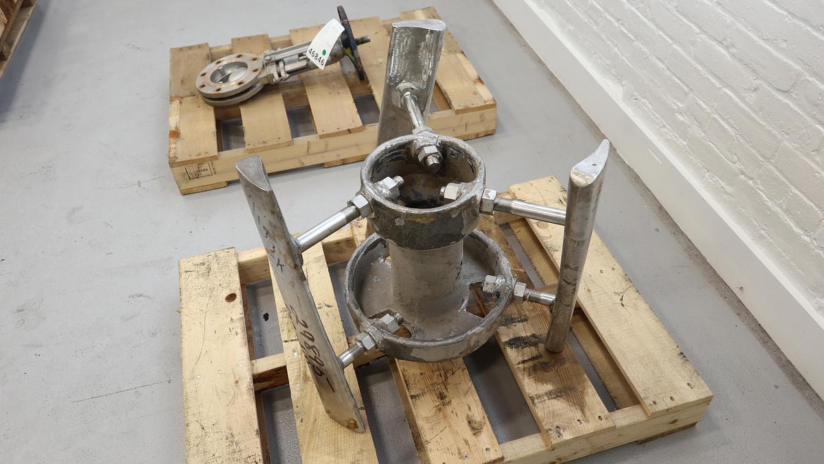 Used Black Clawson 24P Pressure Screen 3-Foil Rotor #46847