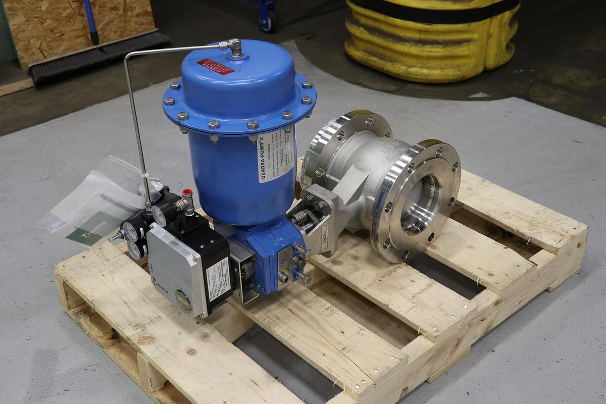 Unused Neles Jamesbury RE13CA06CJJST 6" Air Operated Vee Ball Valve #47647