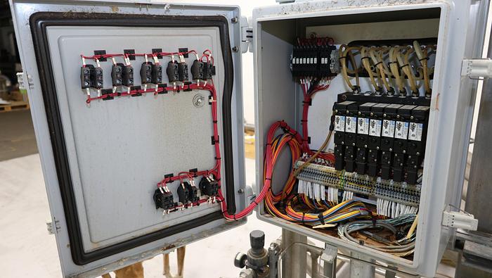 Unused Kadant AES ERGO-5/6 Five-Bank Canister Filter System #46272